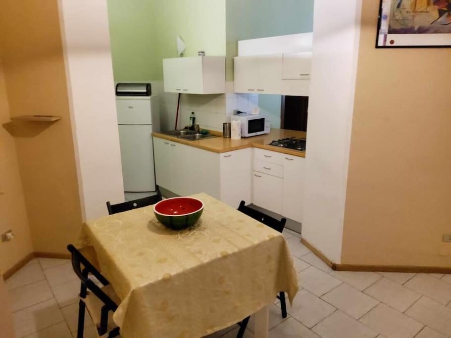 Appartamento Antica Casa Odone Asti Esterno foto