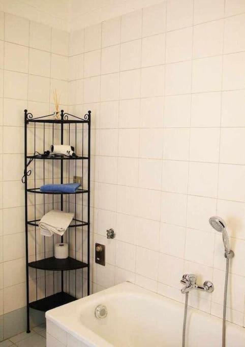 Appartamento Antica Casa Odone Asti Esterno foto