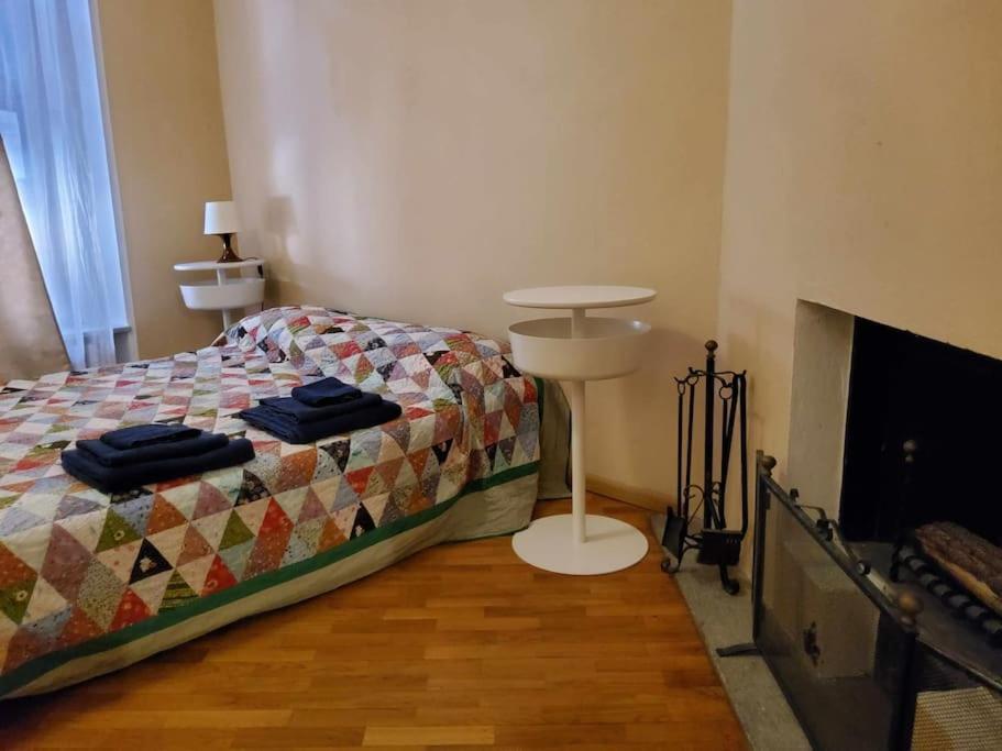 Appartamento Antica Casa Odone Asti Esterno foto